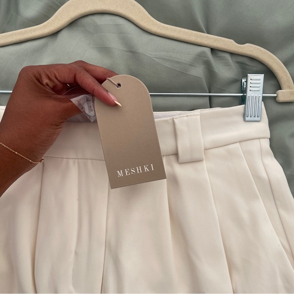 NWT Meshi Cream Shorts - Picture 4 of 6